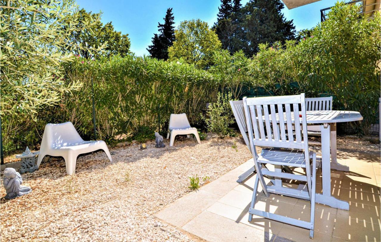 Lovely Apartment In Orange With Kitchen Dış mekan fotoğraf